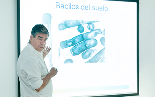 Dr. Mendoza. Foto: gentileza Consejo Nacional de Investigaciones Científicas y Técnicas (CONICET).